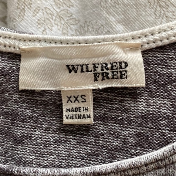 3/$30 Aritzia Burnette Tank - Picture 4 of 6